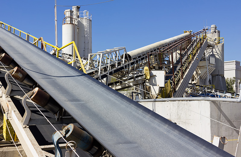 Industrial Conveyor For Aggregates - Shipp Belting