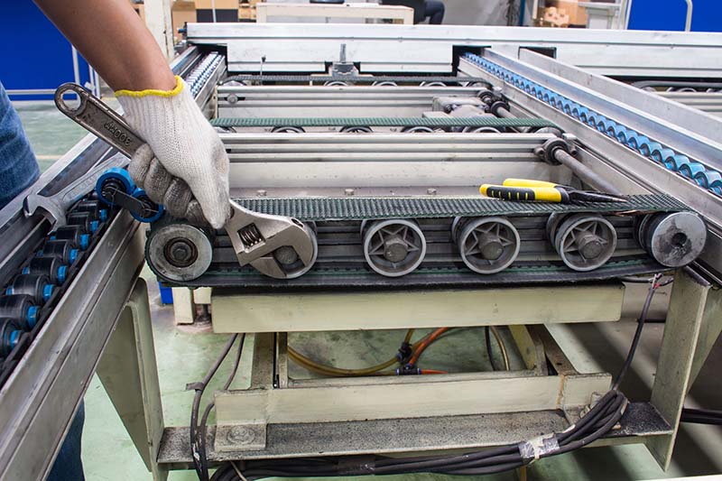 Worker,maintenance,and,repair,conveyor,belt,in,factory - Shipp Belting